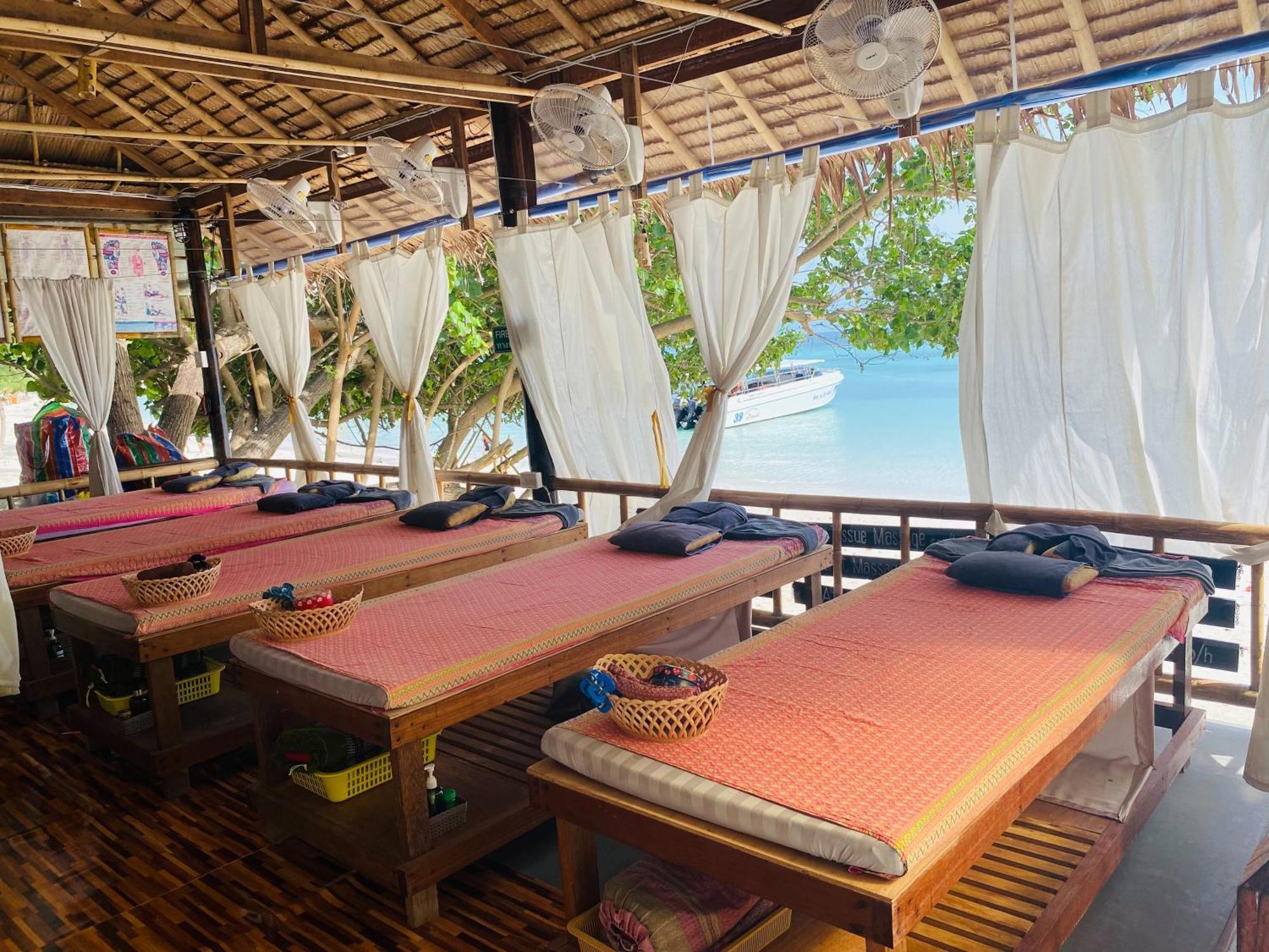 Bella Vista Beach Resort Koh Lipe Eksteriør bilde