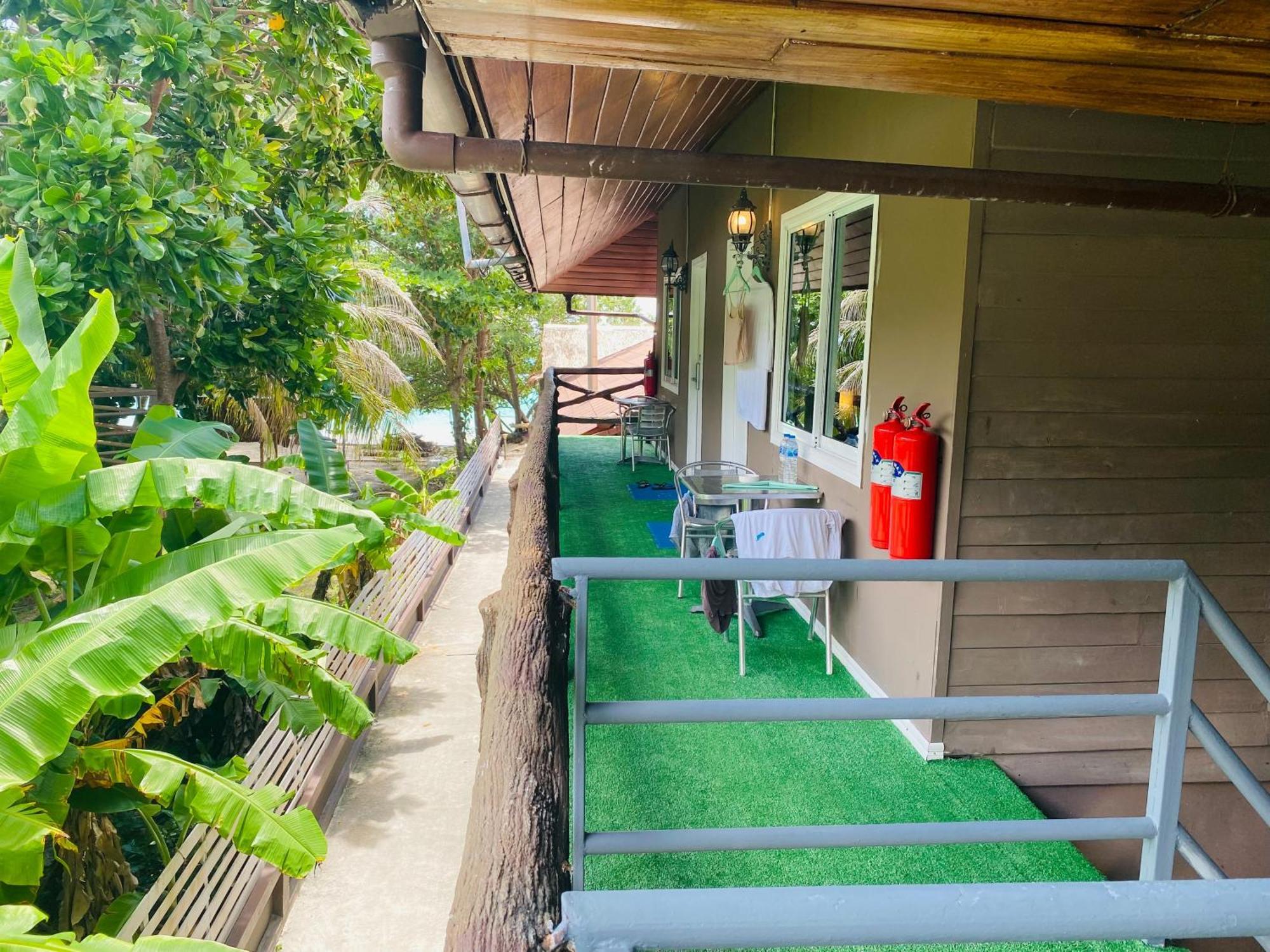 Bella Vista Beach Resort Koh Lipe Eksteriør bilde