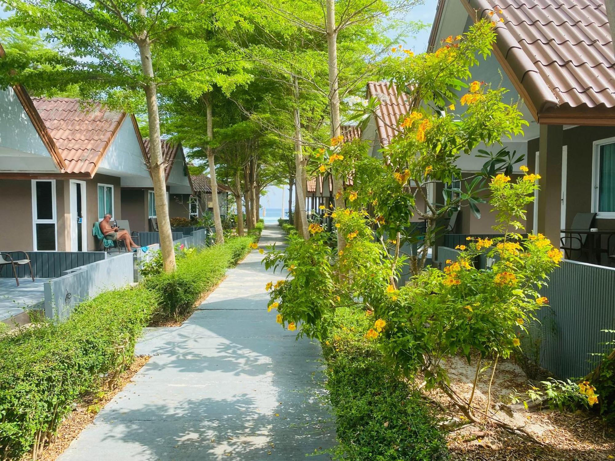 Bella Vista Beach Resort Koh Lipe Eksteriør bilde